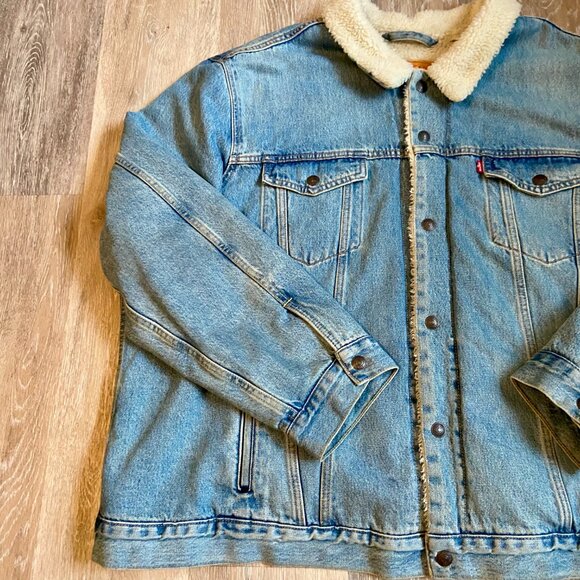 Levi's Men Sherpa Trucker Jacket Denim Light Wash Splitsville 3XL VTG Jean Fuzz - Picture 11 of 16